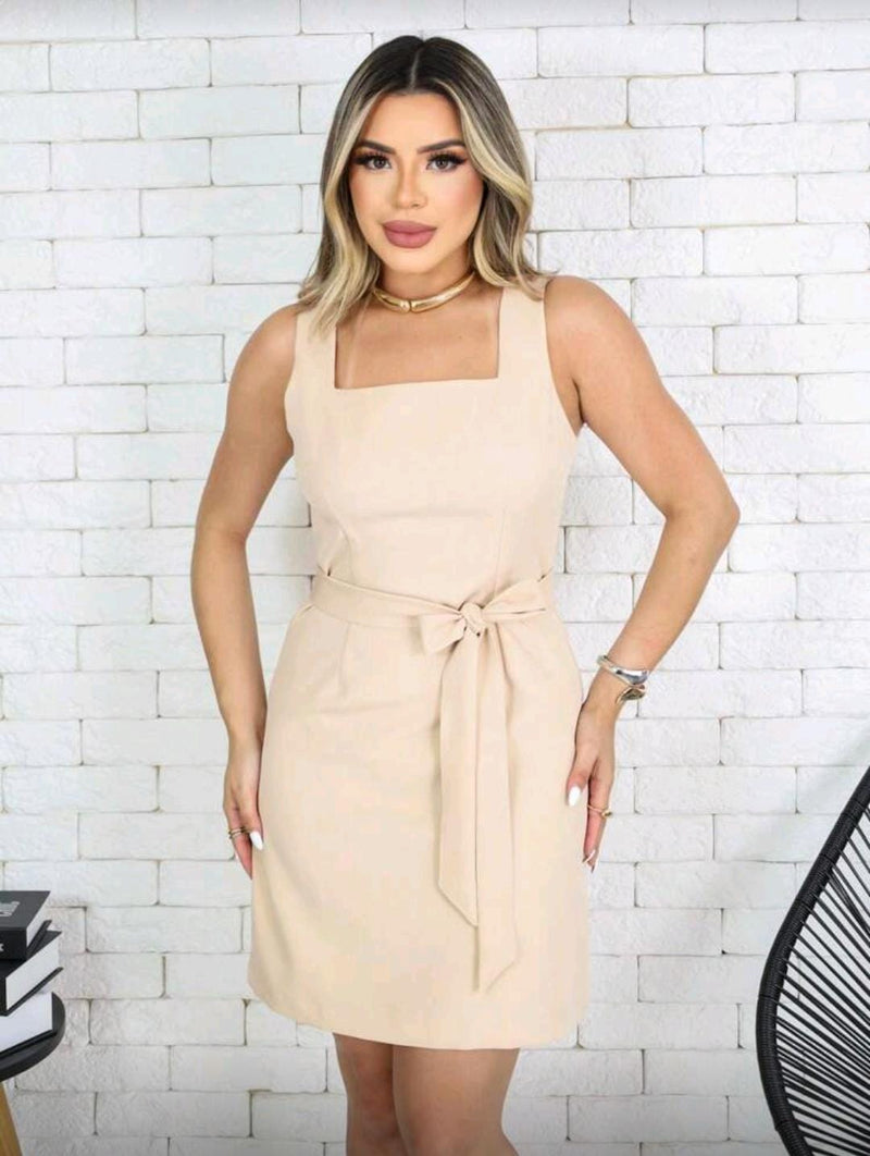 Vestido Curto com Amarração