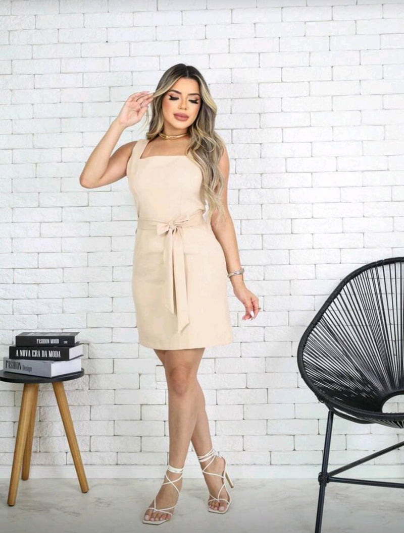 Vestido Curto com Amarração